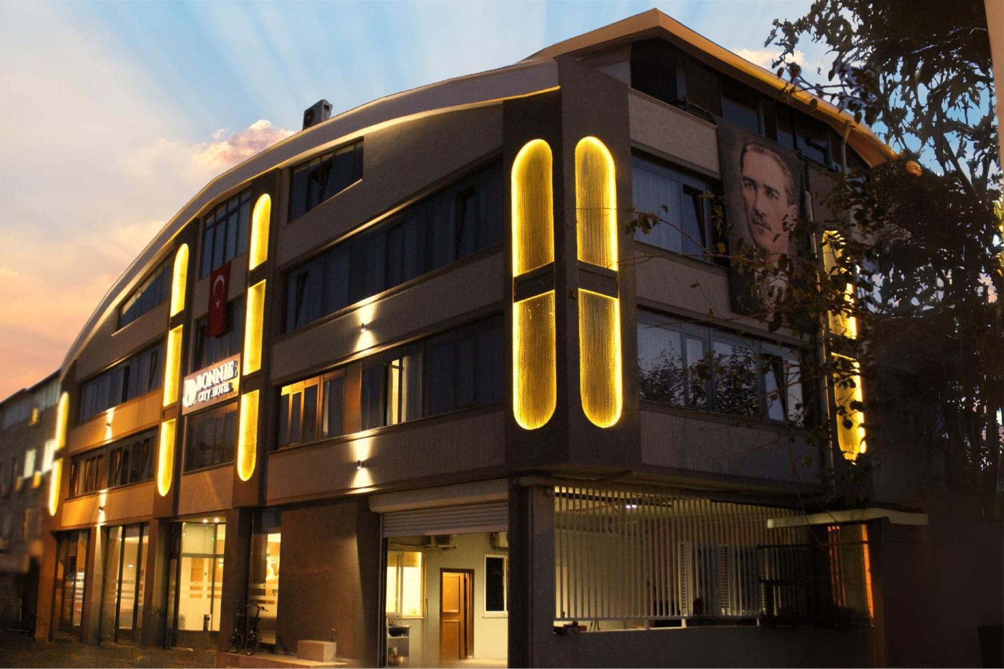 Bonnie City Hotel Antalia Esterno foto